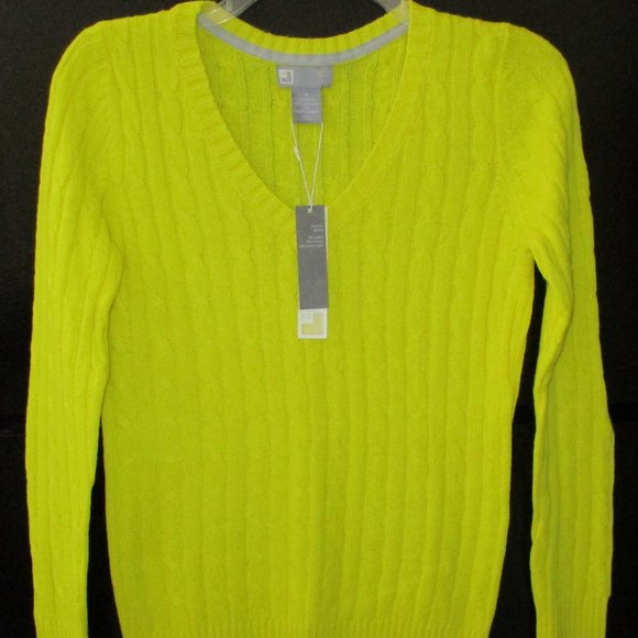 JCP Merino Blend Blazing Yellow V-Neck Sweater - Small - PRICE IS FIRM - Picture 5 of 5